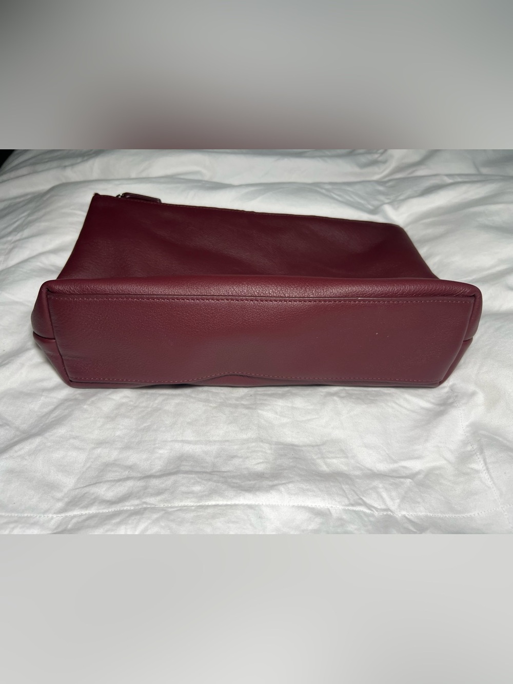 Leatherology Large Accessory Pouch - Burgundy with Top Zip - Picture 3 of 6